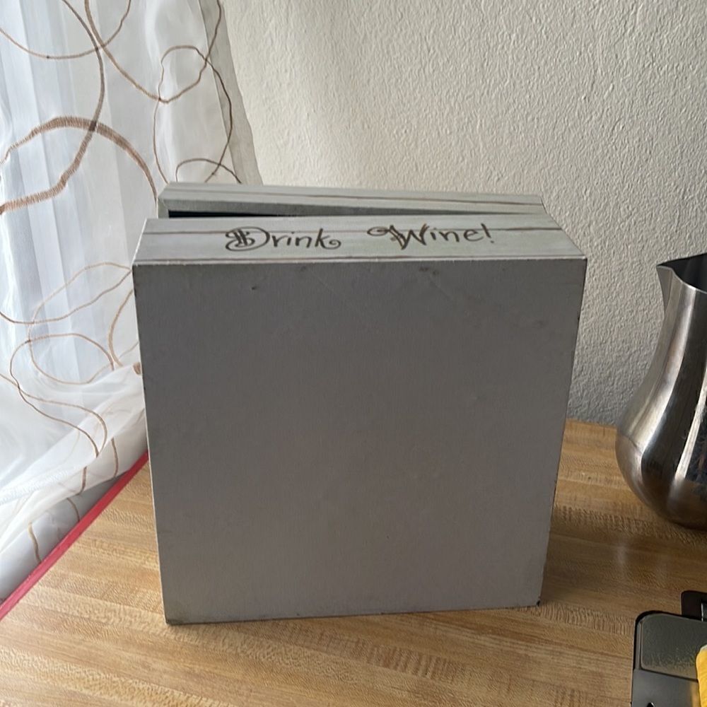Container. - Picture 6 of 8
